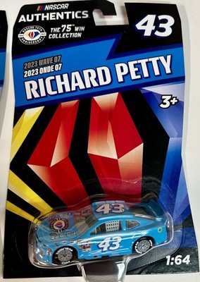 NASCAR Authentics 2023 Wave 7 Richard Petty Liquid Color Chase