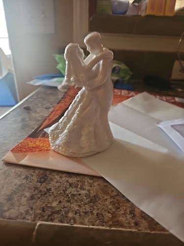 Porcelain Bride And Groom First Dance Wedding Cake Topper Keepsake Figurine - Picture 3 of 3