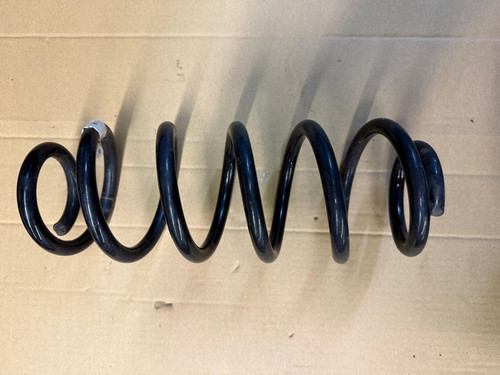 Original 5Q0511115HM Feder Schraubenfeder Hinterachse VW Golf 7 Skoda Octavia