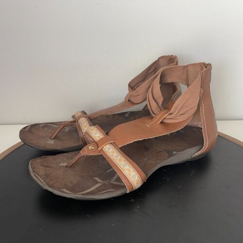 Cushe sandalo gladiatore perizoma quadrifoglio donna taglia 8 marrone ballerine con zip - Foto 5 di 13