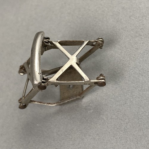 Marklin Vintage Pair of Pantographs for Electric Locomotives RS 800 / HS 800 - 第 3/8 張圖片