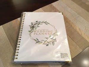 Wedding Planner - Wedding Planner Book and Organizer for the Bride with 5 Tabs