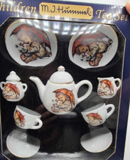 Vtg M.J. Hummel. Germany Reutter Porcelain Mini Tea Set Unused, in original box