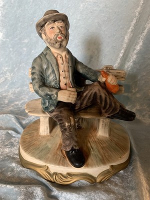 Große Vintage China Figur Mann isst auf Bank italienisch 21 cm hoch
