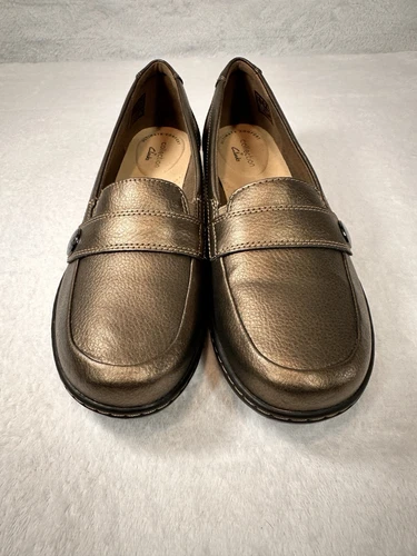 Scarpe mocassini Clarks slip on oro bronzo metallizzato Cora margherita mocassini taglia 7 5 M
