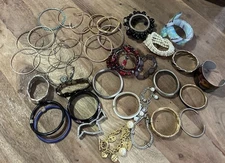 Bracelet Lot of 40 Bracelets Costume Jewelry Mixed Brands And Eras