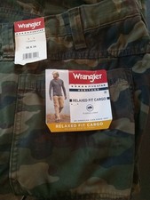 NWT Wrangler Camo Cargo Pants Men 38x34 Woodland Camouflage Relaxed Lined Hiking