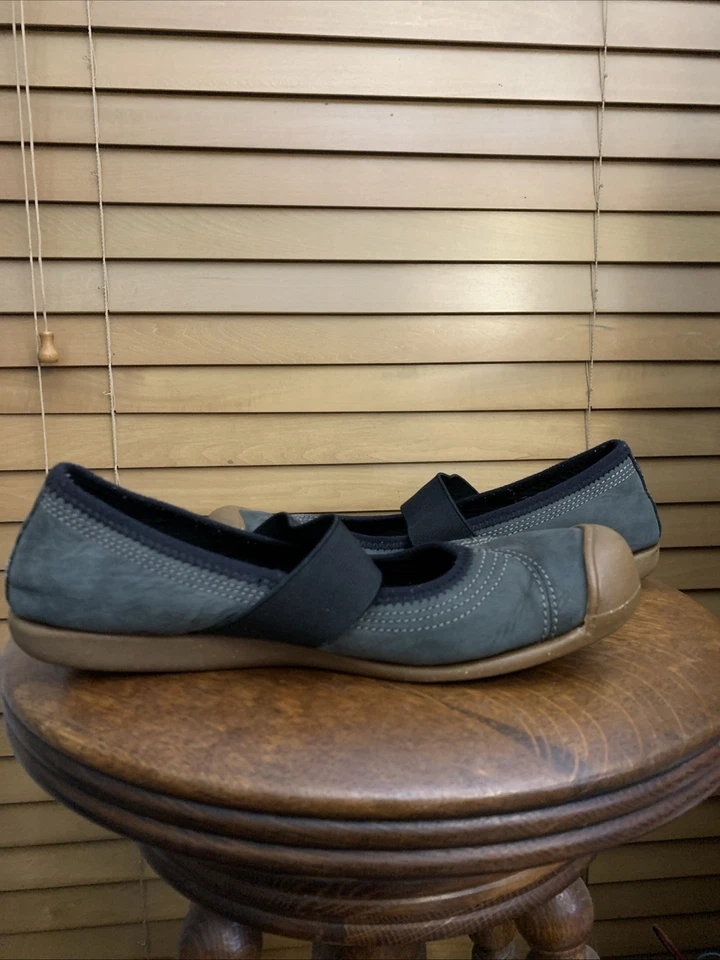 Zapatos para mujer Keen Siena Mary Jane talla 7,5. Excelente Estado Foto 2 de 4