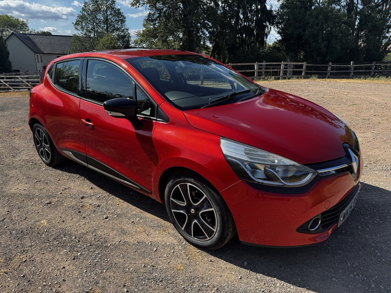 Renault Clio 1.5 dCi Dynamique MediaNav £20 Tax NEW MOT! service History!