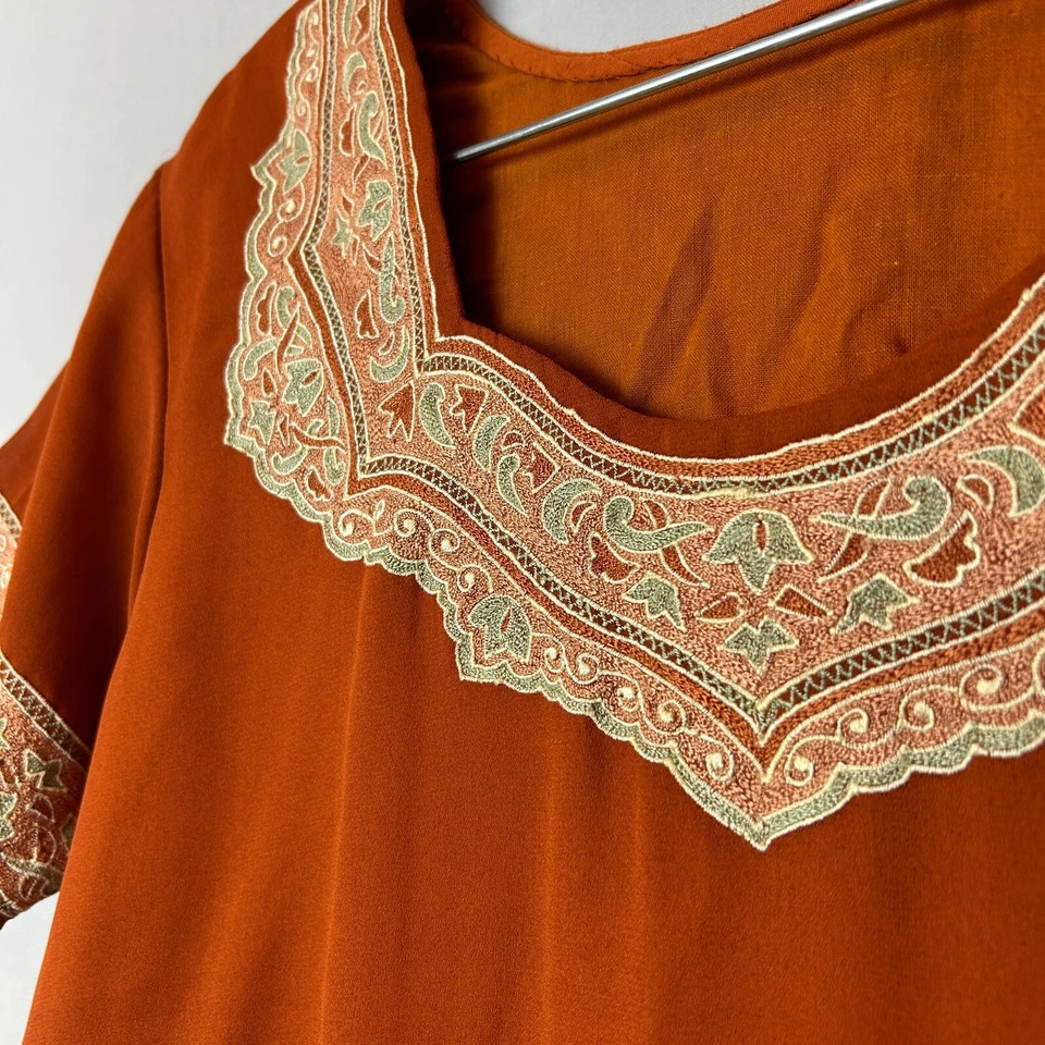 Indian Kurta Womens Small Orange Top Pants Beautiful Floral Embroidery - Image 4 of 4