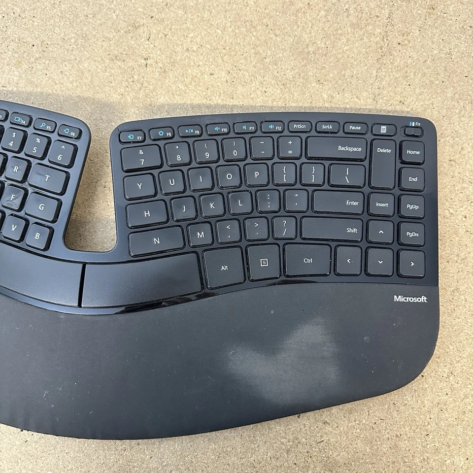 Microsoft Sculpt Ergonomic Wireless Keyboard Surface 1559 W/ Dongle Tested - Image 4 of 4