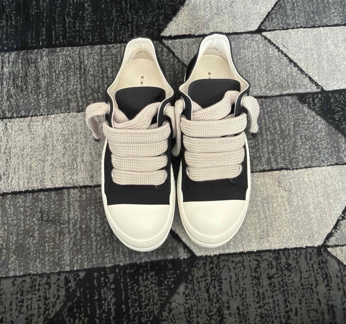 Rick Owens DRKSHDW Jumbo Lace Low Sneaks Black Milk Canvas Low Top