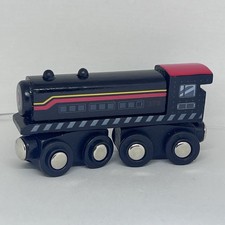 Maison Joseph Battat Wooden Toy Train Engine Black Railroad Magnetic Connect A5