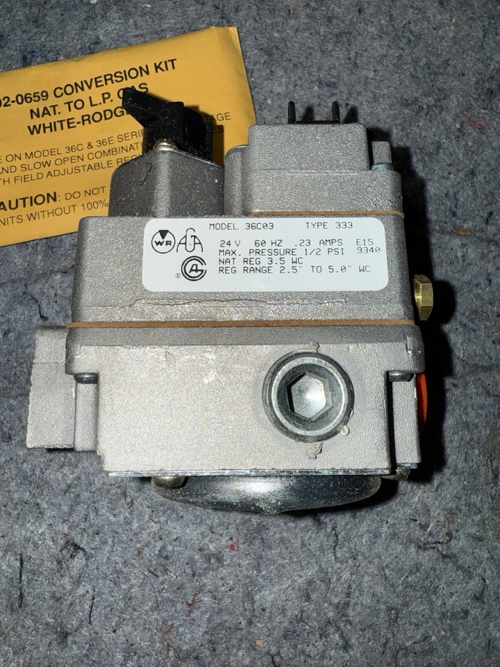 White/Rodgers Universal Gas Valve 36C03-333 24v 60HZ 23A Natural Gas  - Image 3 of 4