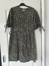 Topshop size 10 animal print dress Short elasticated sleeves with bow ties