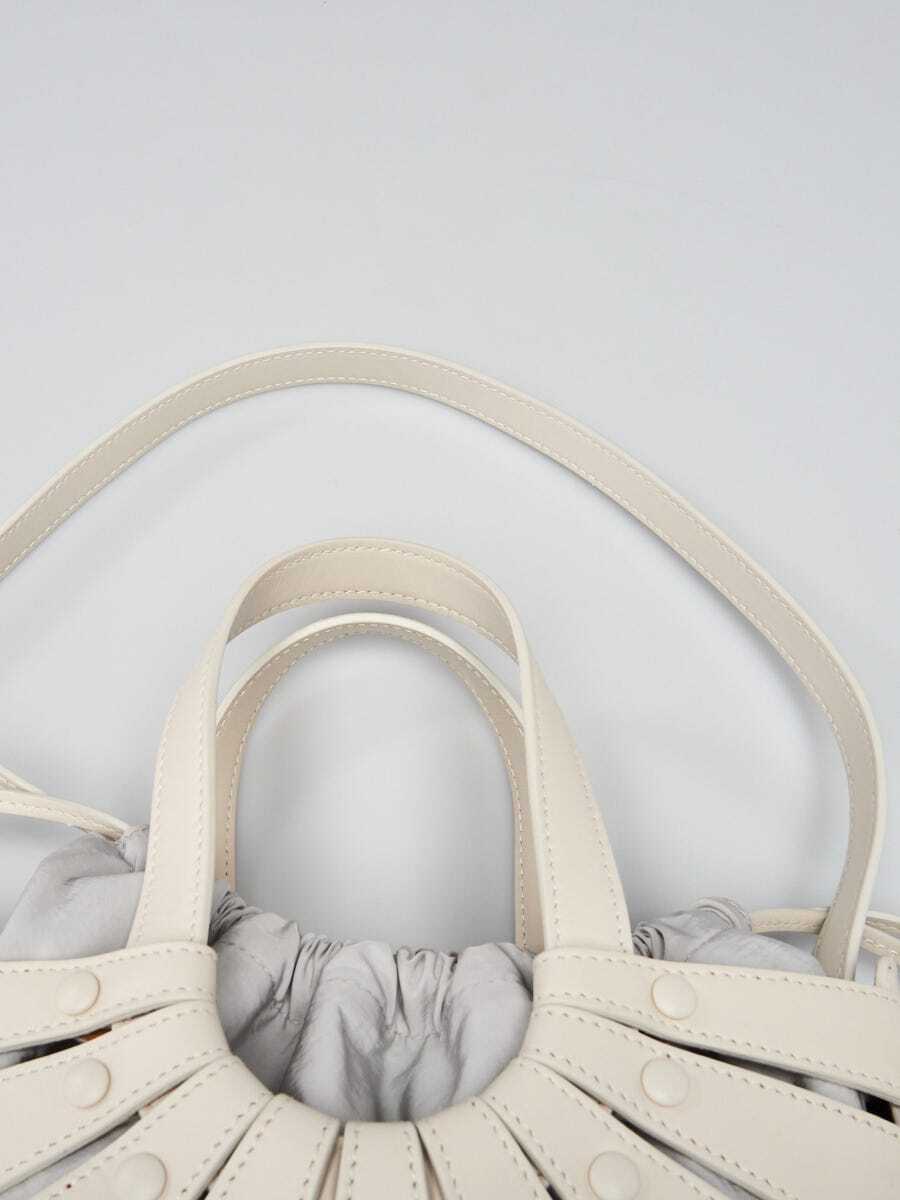 Bottega Veneta White Calfskin Leather Small Shell Bag | eBay Bottega Veneta White Calfskin Leather Small Shell Bag | eBay
