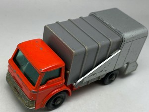 matchbox refuse truck no 7