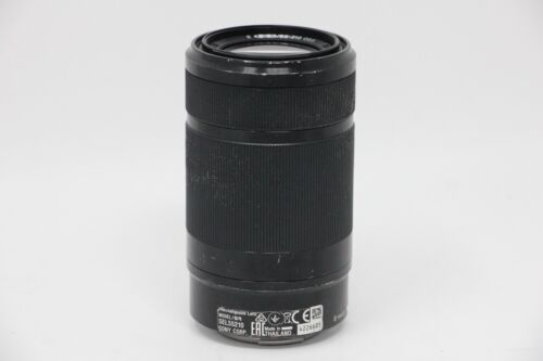 READ Sony SEL 55-210mm f/4.5-6.3 Aspherical IS OSS Lens dust inside lens - Picture 1 of 6
