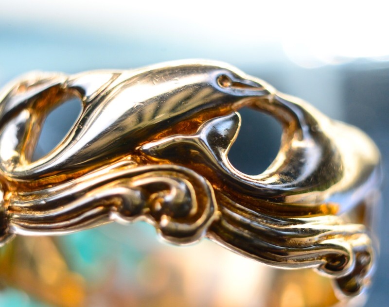 14kt yellow gold joined Dolphins pattern ring. Sea life pattern Nautical Sealife
