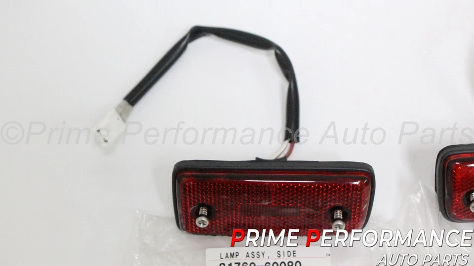 Toyota Land Cruiser FZJ80 1993-1997 Rear Side Marker Light Set Genuine OEM - Image 4 of 4