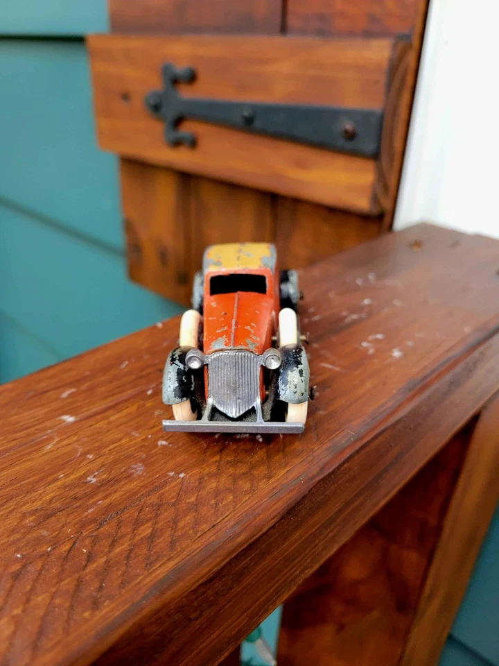 Vintage 1933-1939 Tootsietoy Graham 6 Wheel Convertible Coupe No. 0614 Toy Car - Image 4 of 4