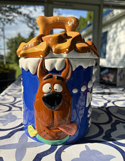 Scooby Doo cookie jar Lidded Painted 1997 Rare Warner Brothers never used