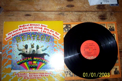THE BEATLES ( MAGICAL MYSTERY TOUR ) Capitol gatefold VINYL LP w/ booklet VG+
