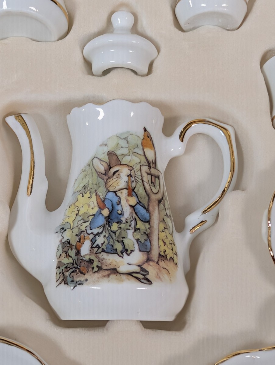 Beatrix Potter Mini Tea Set Peter Rabbit Made in Germany REUTTER