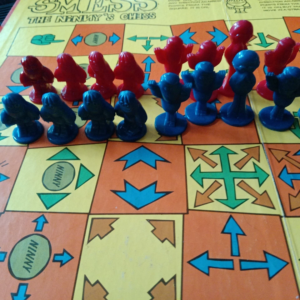 Vtg SMESS The Ninnys Chess Board Game 1970 Parker Brothers Complete Instructions - Image 2 of 4