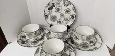12 Piece Dinner Set H2K Home To Kitchen Bouquet Porcelain Black/White Design EUC