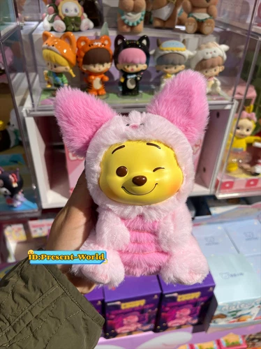 MINISO Winnie Puuh Freche Party Plüsch Vinyl Kunst Spielzeug Figur Geschenk Ferkel - Bild 1 von 3