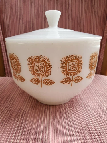 Vintage FEDERAL GLASS White Casserole w/ Lid (Brown Sunflower) 1.5qt