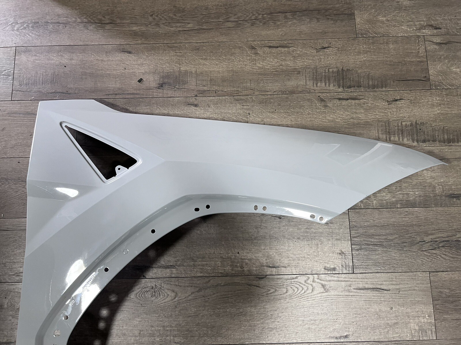 LAMBORGHINI URUS FRONT RIGHT PASSENGER SIDE FENDER OEM 4ML821106A