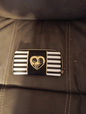 Loungefly Nightmare Before Christmas Jack & Sally Heart Wallet New without tags