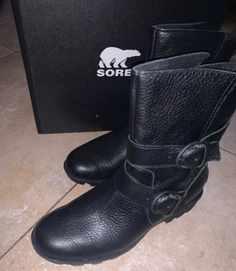sorel black leather boots