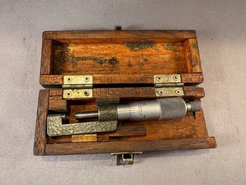 Vintage Mitutoyo Hub Outside Micrometer 0-1" 147-351, .001" Resolution