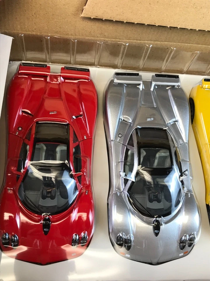 4- pack NEW IN BOX Diecast Motormax PAGANI ZONDA C12 RED/SILVER/YELLOW/BLUE 1:24 - Image 2 of 4
