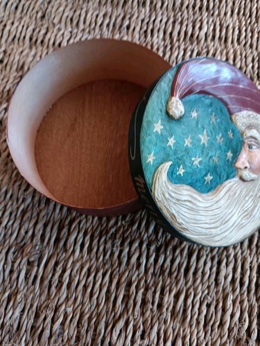 Santa Crescent Moon Trinket Box - Picture 2 of 5