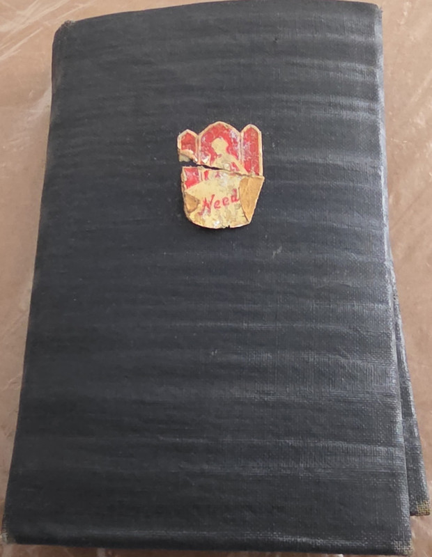 Vintage Original Paper Sewing Needle Case w/ Assorted Hand Sewing Needles