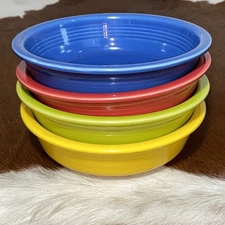 Lot of 4 Fiestaware Mixed Colors Cereal Soup Bowls 7” Fiesta Red Yellow Green