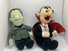 Set 2 Universal Studios Monsters 1999 Plush Dracula Frankenstein Halloween 8”