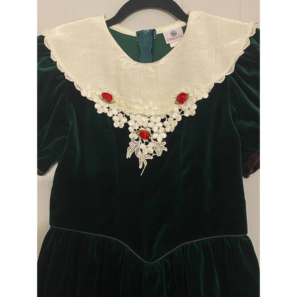 Vestido de fiesta vintage de terciopelo verde con cuello de encaje talla 10 EE. UU. Foto 3 de 4