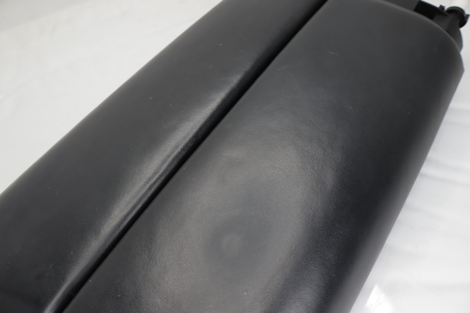 Maserati Ghibli 2014-2021 Center console lid