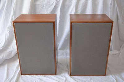 Frisch restaurierte SABA III Hi-Fi Lautsprecher Box