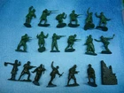 WW2  LOT 29 RUSSIAN   ARMY PUBLIUS  PLASTIC VINTAGE 1:32 RARE   . !!!