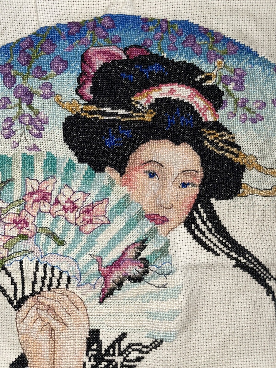 Dimensions Collection Or Petite Geisha élégante Compté Point