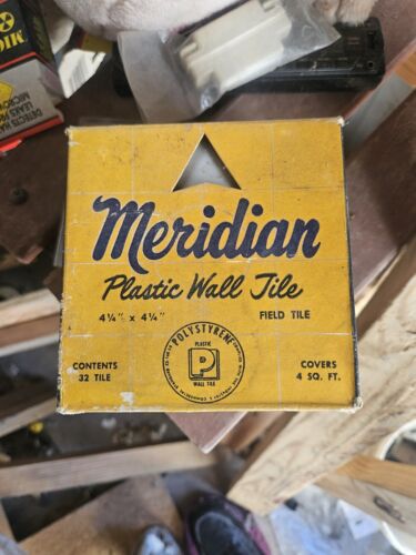 MERIDIAN PLASTIC WALL TILE 32 PIECES 4.25 X 4.25 4 sq feet Pearl Gray