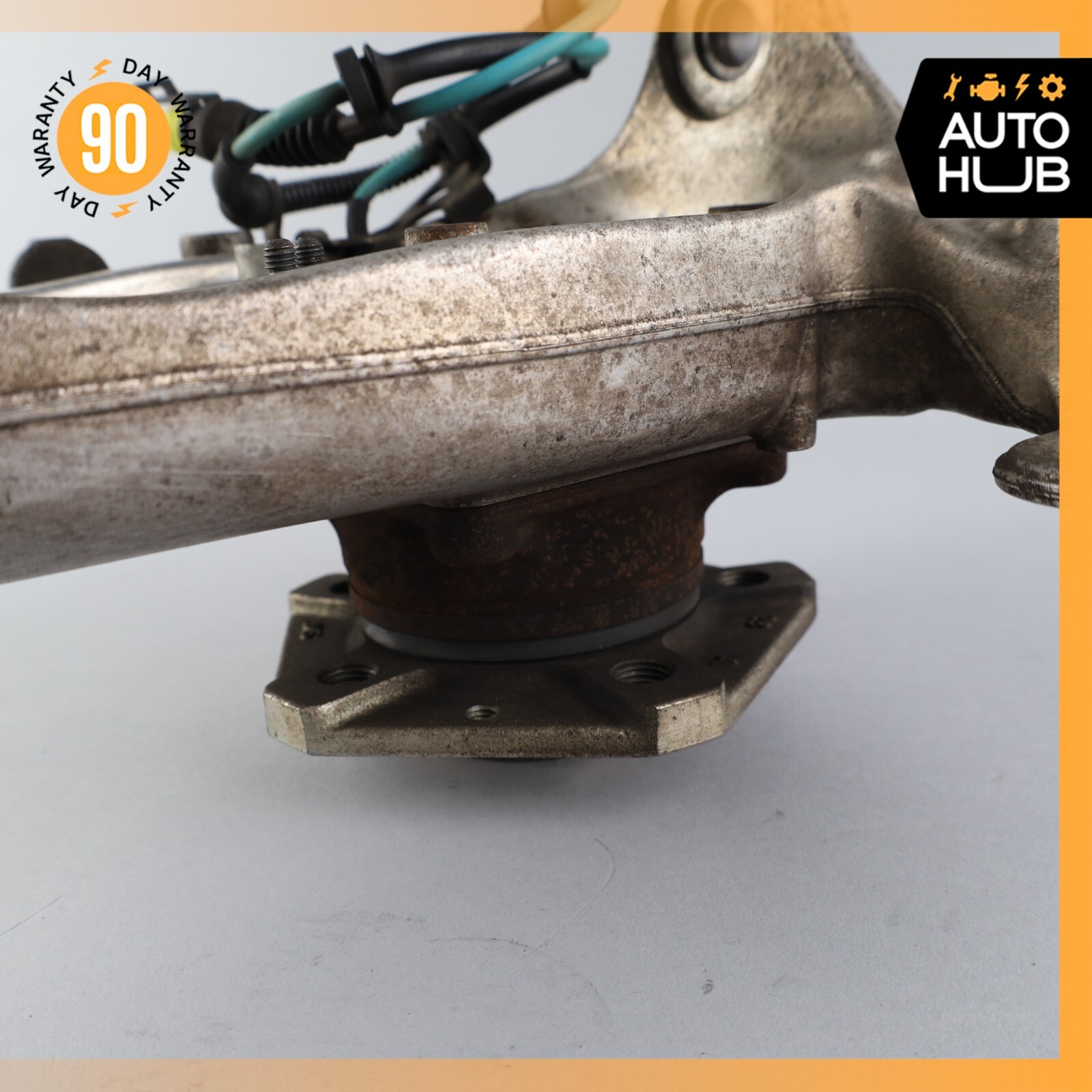 11-19 Maserati Quattroporte S M139 Front Left Side Spindle Knuckle Hub OEM 74k