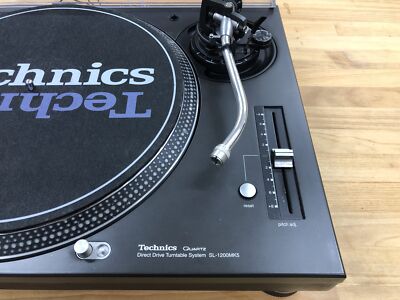 Technics SL-1200MK5 BLACK Direct Drive DJ Turntable SL-1200 Technics SL-1200MK5 BLACK Direct Drive DJ Turntable SL-1200