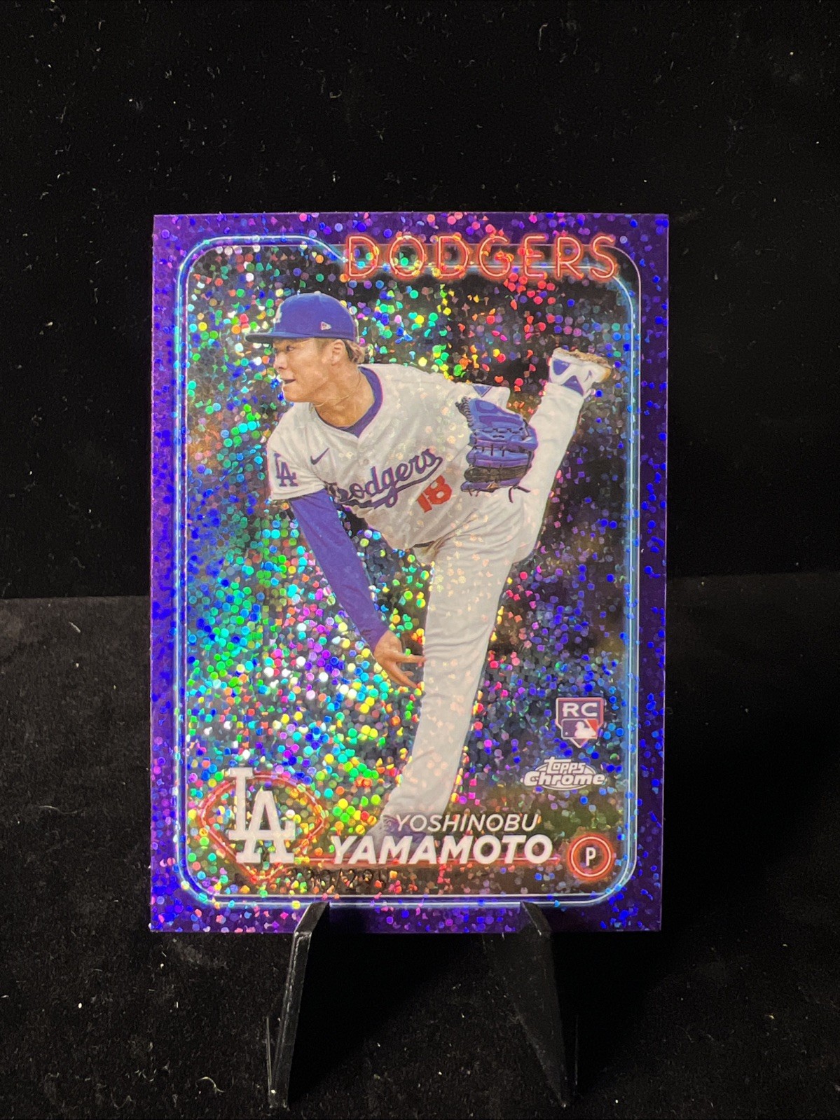 2024 Topps Chrome Yoshinobu Yamamoto #18 Purple Speckle Refractor /299 RC ROOKIE